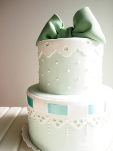 Sweet-Olivia-Lime-bud-cake-225x300